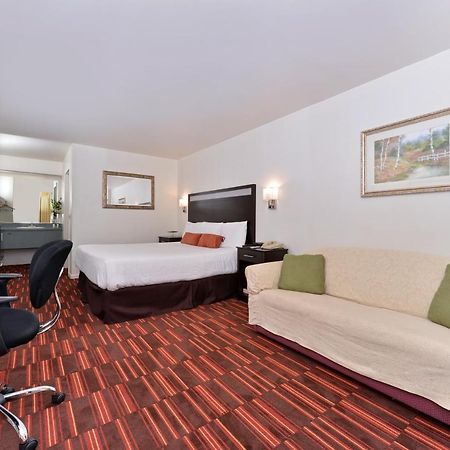 วินเดอเมียร์ โฮเต็ล แอนด์ คอนเฟอเรนซ์ เซ็นเตอร์ Hotel เมซา ภายนอก รูปภาพ