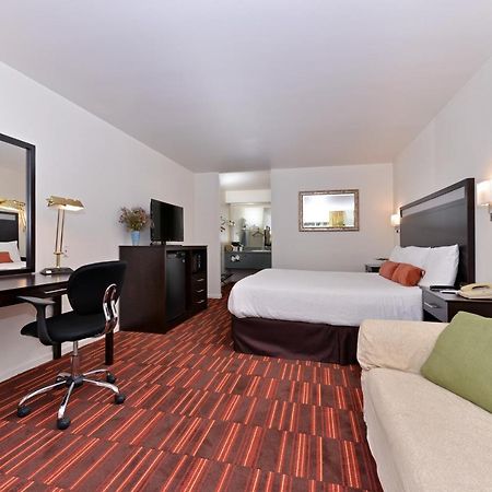 วินเดอเมียร์ โฮเต็ล แอนด์ คอนเฟอเรนซ์ เซ็นเตอร์ Hotel เมซา ภายนอก รูปภาพ