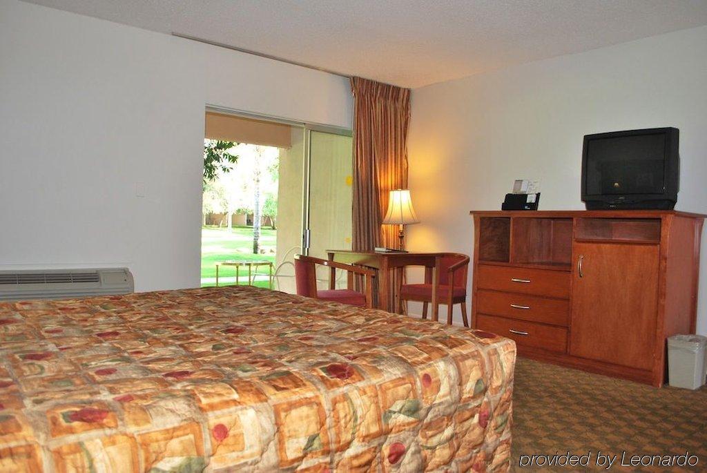 วินเดอเมียร์ โฮเต็ล แอนด์ คอนเฟอเรนซ์ เซ็นเตอร์ Hotel เมซา ห้อง รูปภาพ