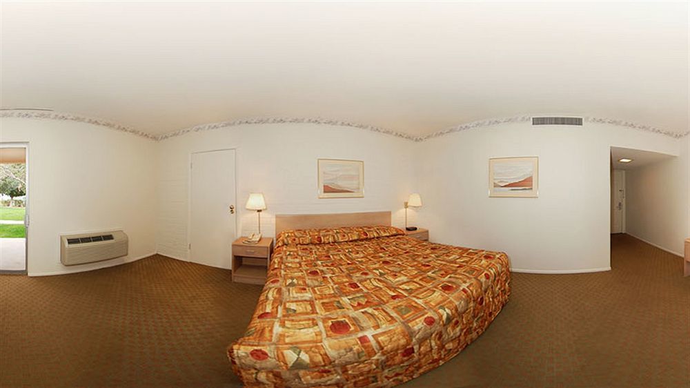วินเดอเมียร์ โฮเต็ล แอนด์ คอนเฟอเรนซ์ เซ็นเตอร์ Hotel เมซา ภายนอก รูปภาพ